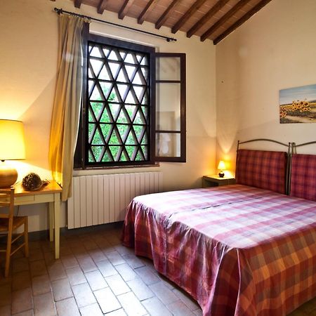 Podere Il Pino Poggibonsi Rom bilde