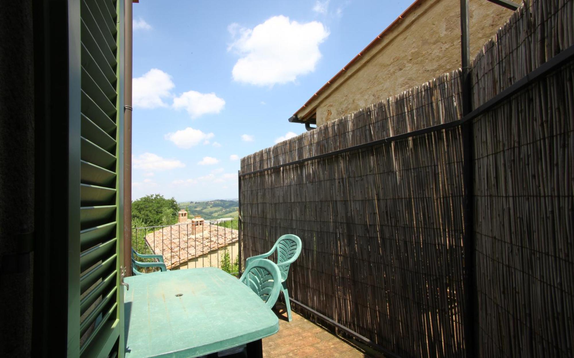 Podere Il Pino Poggibonsi Rom bilde